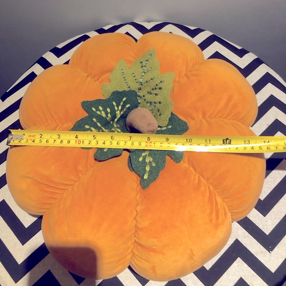 Pier 1 Pumpkin Pillow 🎃 - Picture 5 of 5
